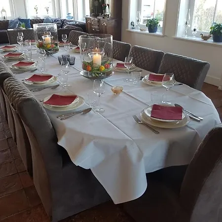 Bed & Breakfast Boerderij De Fryhof 3*