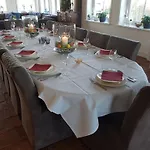 Bed & Breakfast Boerderij De Fryhof 3*