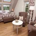 Bed & Breakfast Boerderij De Fryhof Grootschermer