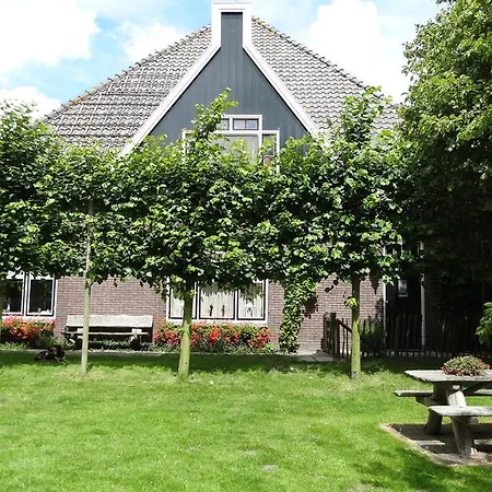 Bed & Breakfast Boerderij De Fryhof
